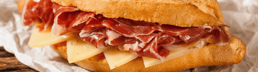 Lær at lave den bedste bocadillo med iberisk skinke og manchego derhjemme - Aroma Ibérico