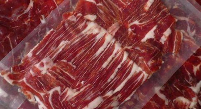 Mastering the art of enjoying vacuum-sealed Ibérico Ham: tips and tricks - Aroma Ibérico