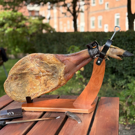 Gavesæt: 100% Ibérico Bellota Skinke / Skulder + Skinkeholder og Kniv - Aroma Ibérico